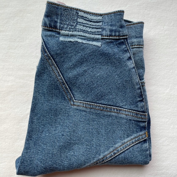 Revice Denim Venus Crops / Lightyear Wash - Picture 6 of 11